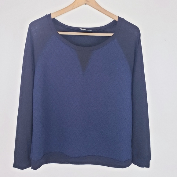 Navy black sweater - Picture 1 of 2